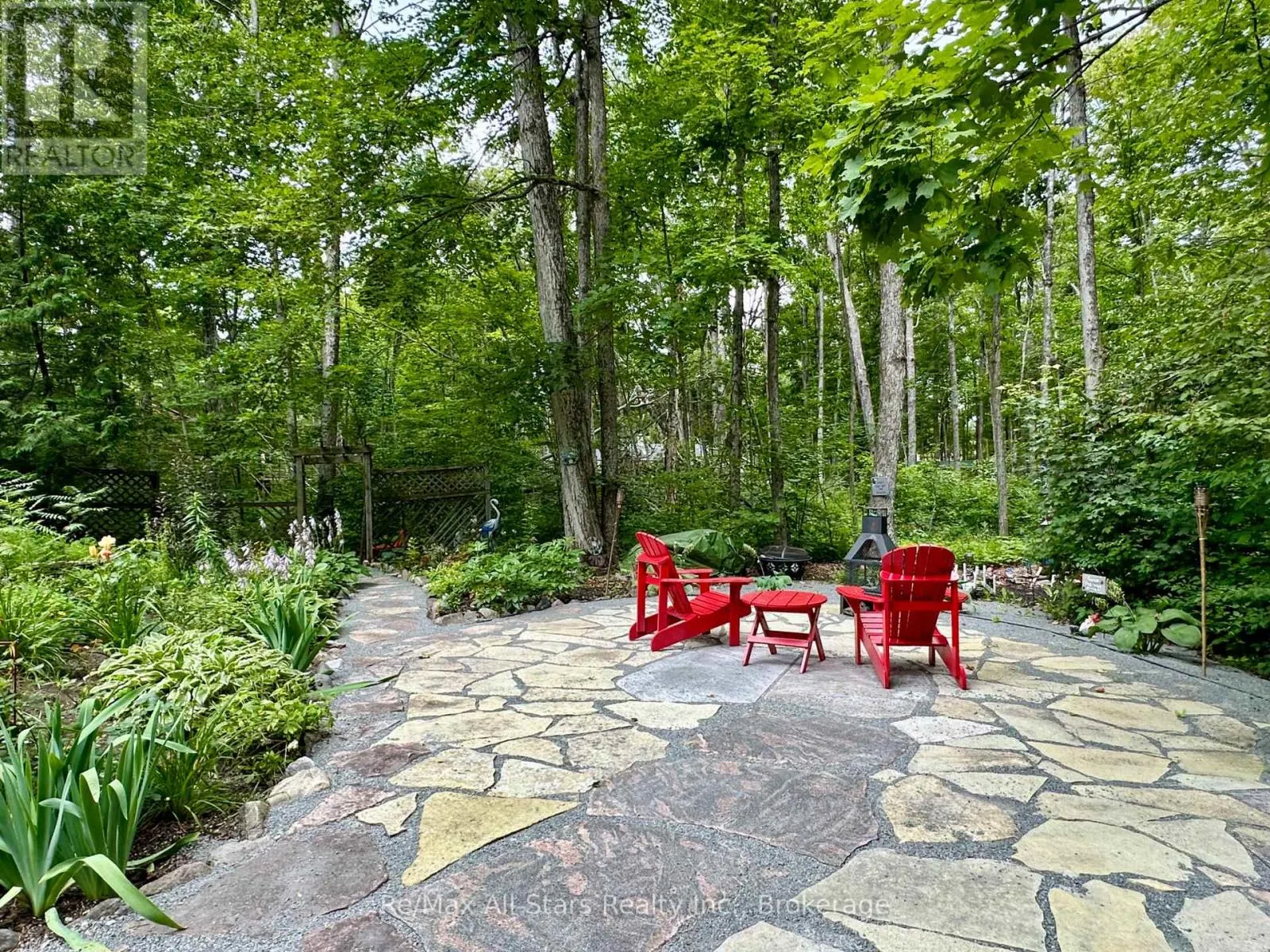 55 GOLF CLUB CRESCENT