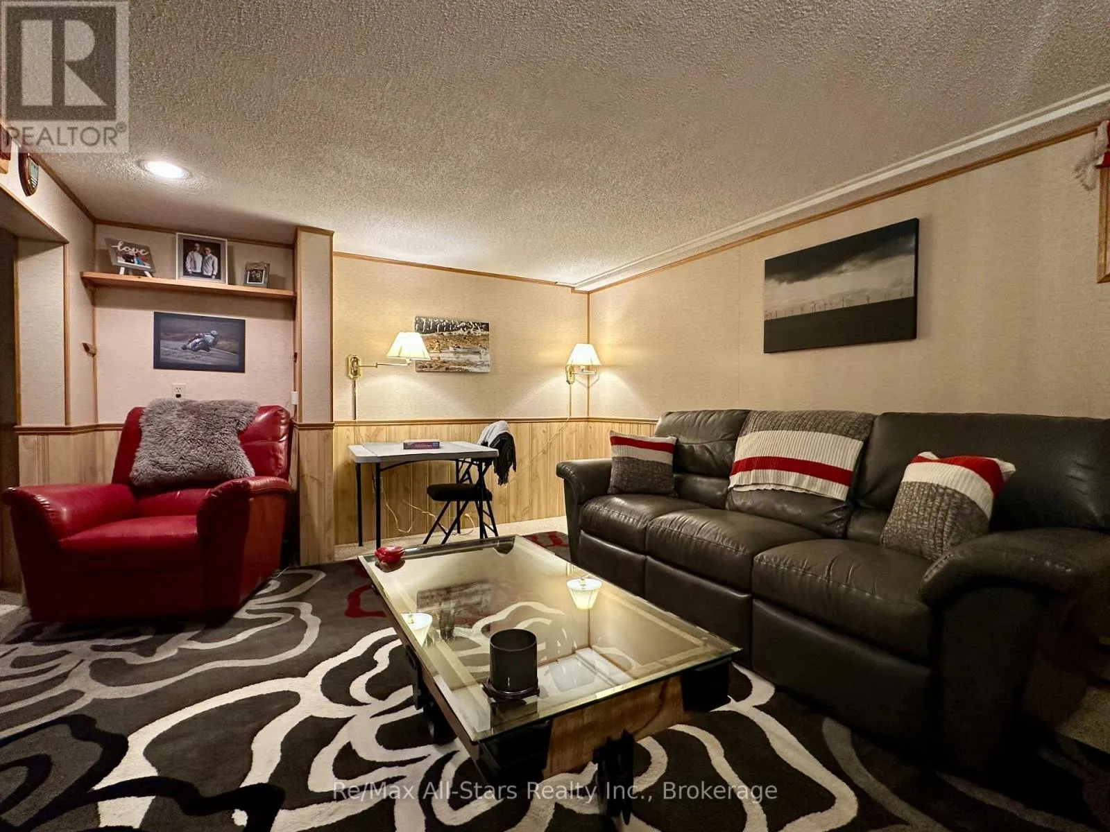 55 GOLF CLUB CRESCENT