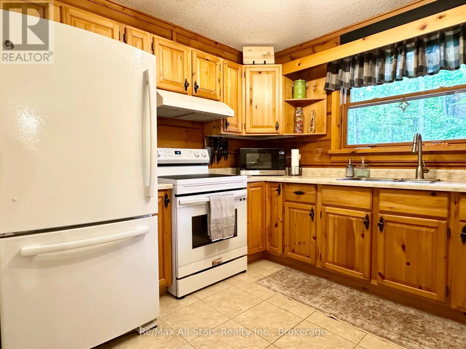 55 GOLF CLUB CRESCENT