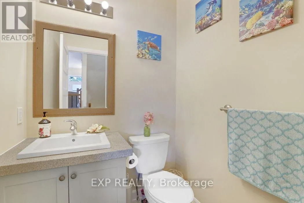 225 SUNSET CRESCENT