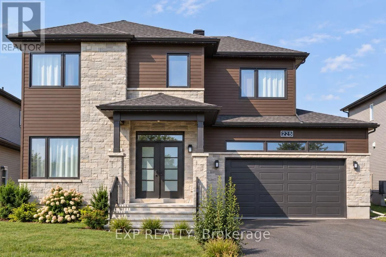 225 SUNSET CRESCENT