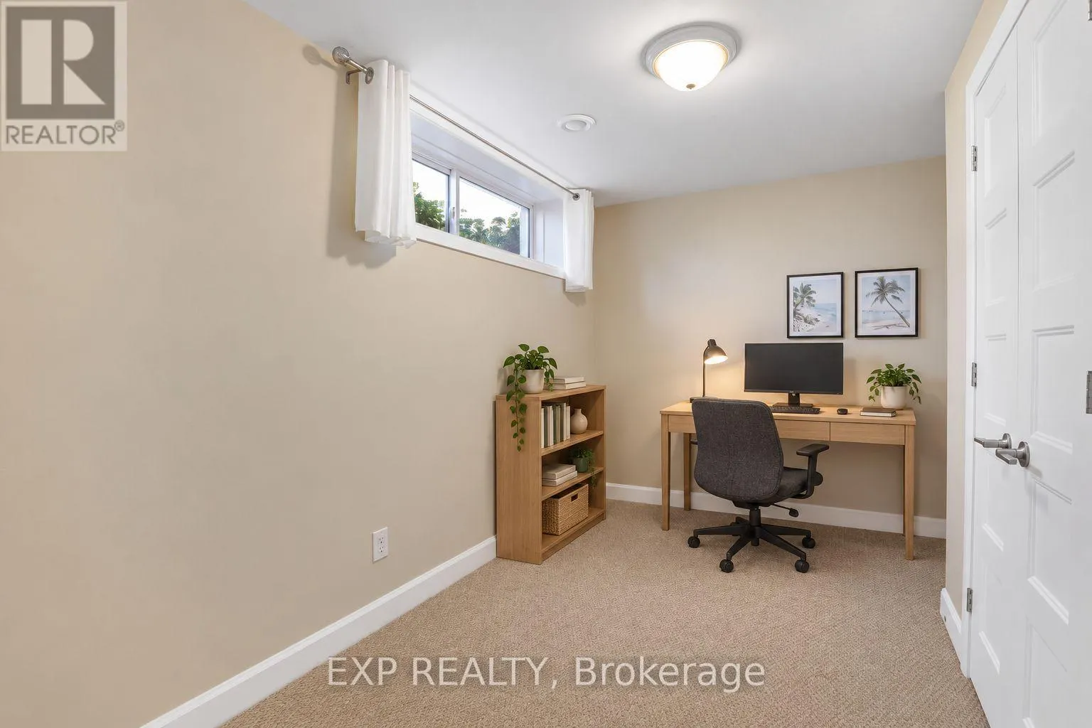 225 SUNSET CRESCENT