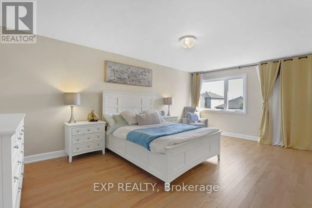 225 SUNSET CRESCENT
