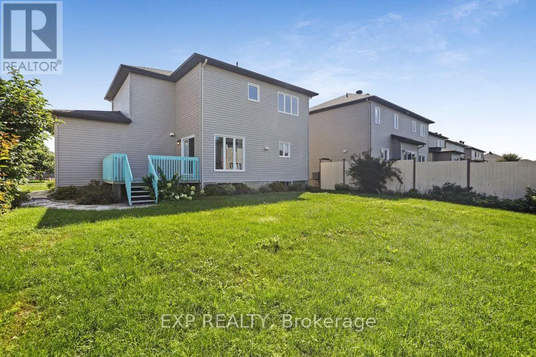 225 SUNSET CRESCENT