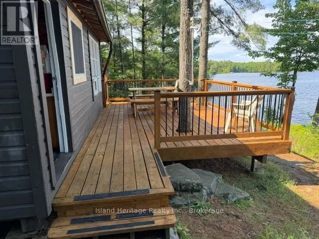 2 TROUT LAKE ISLAND