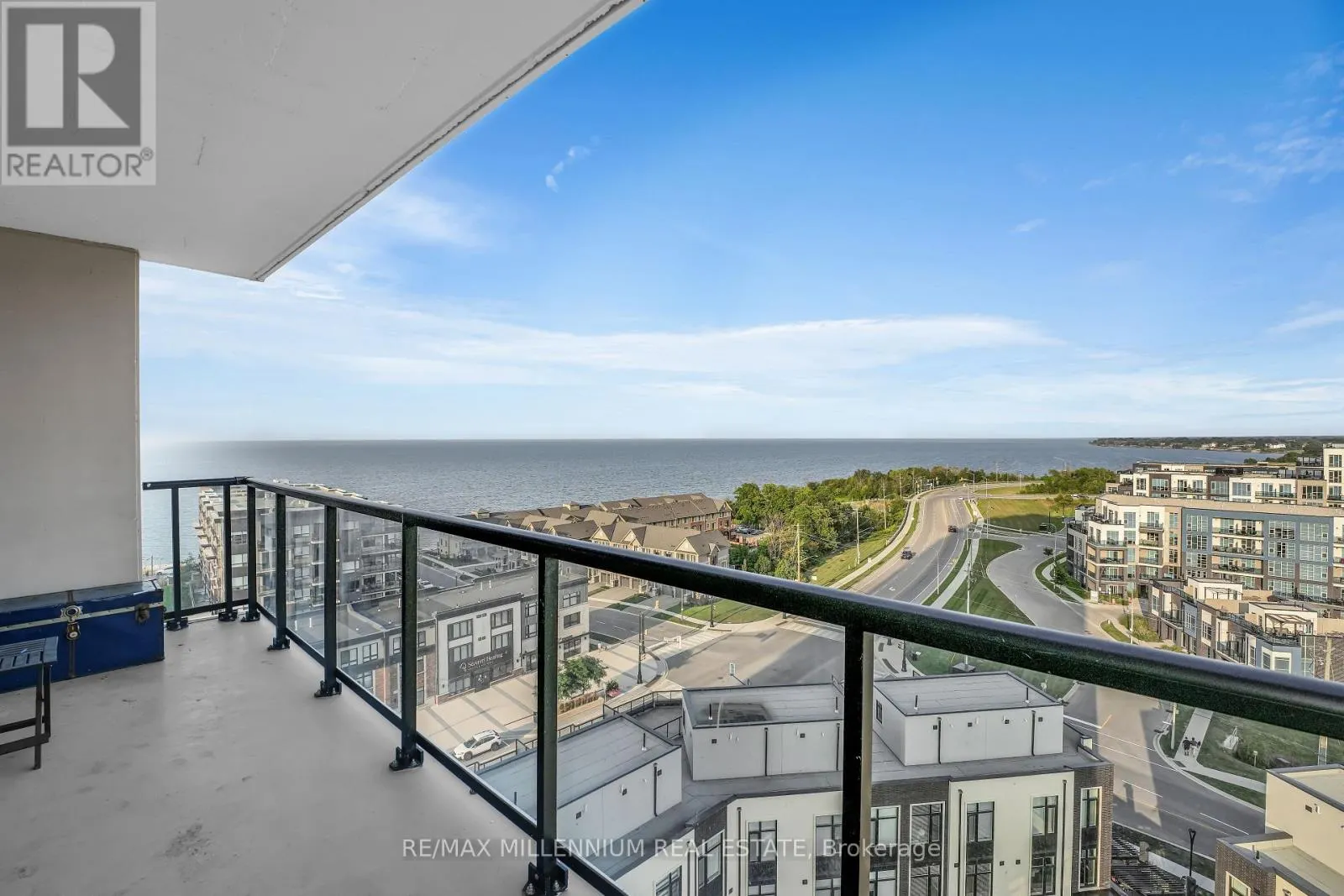 1011 - 385 WINSTON ROAD