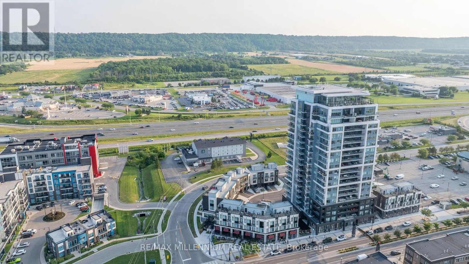 1011 - 385 WINSTON ROAD