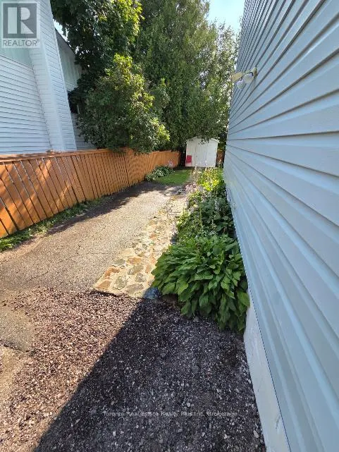 28 MILLIKEN ROAD