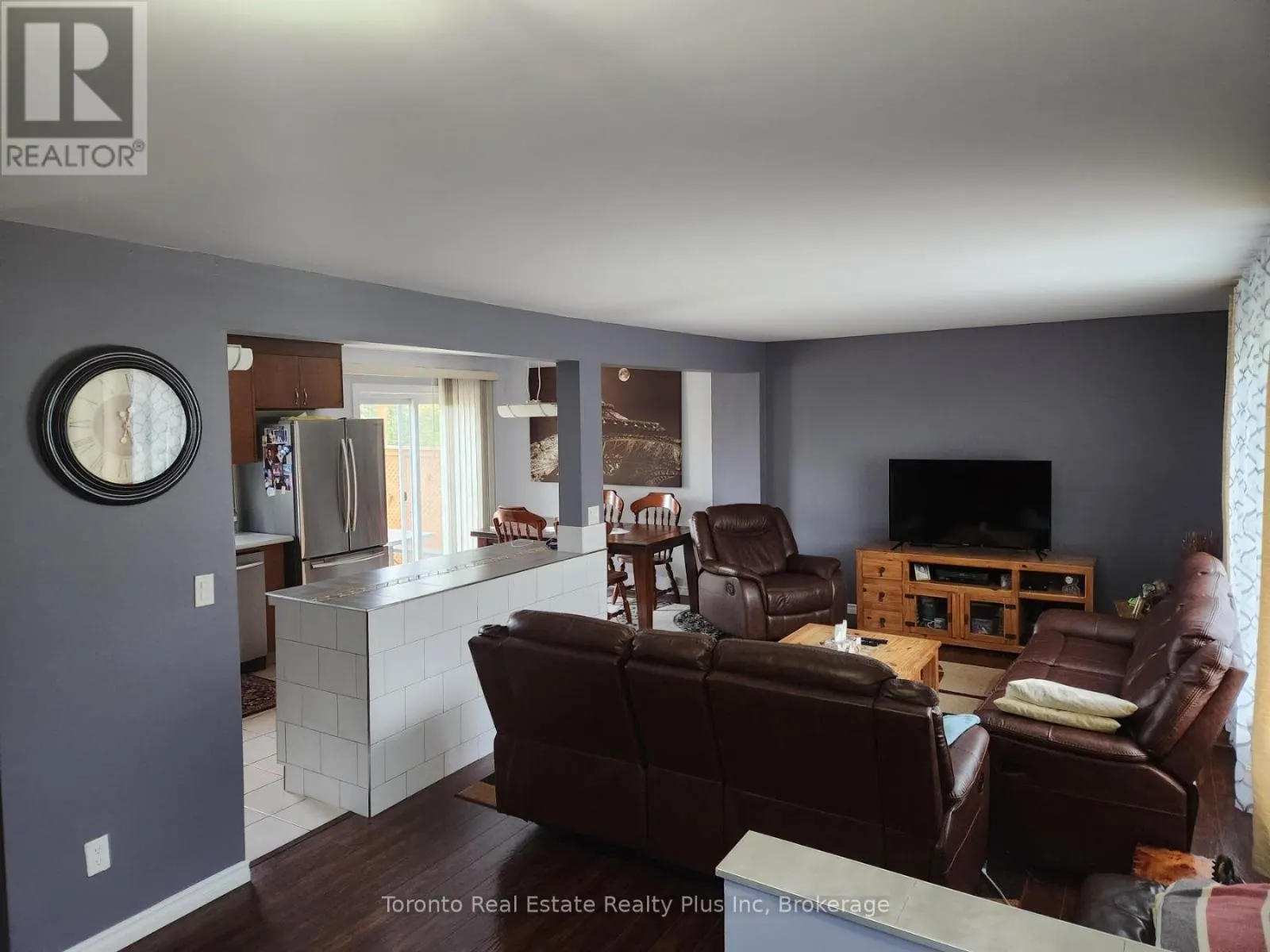 28 MILLIKEN ROAD