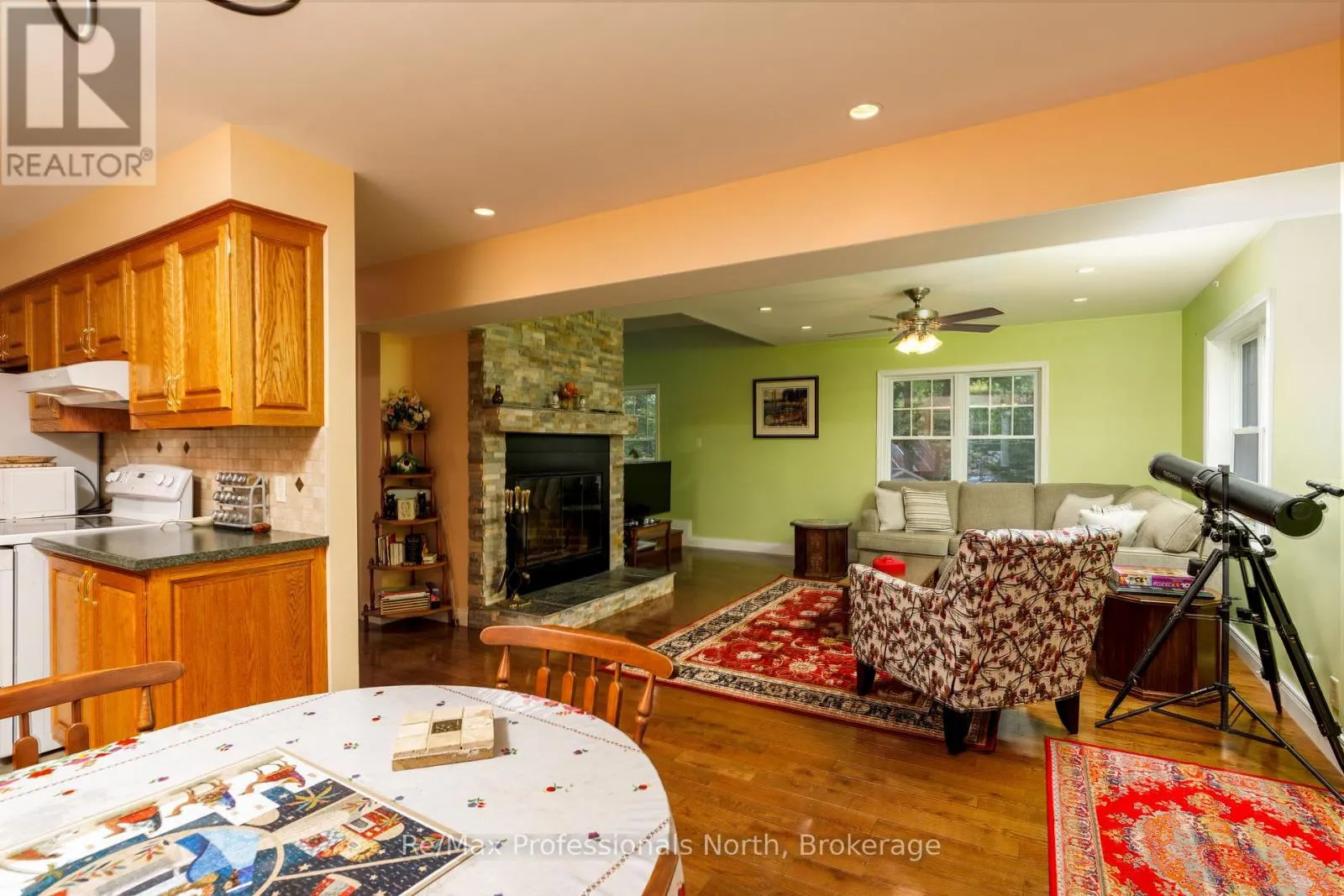 1003 HERON LANE