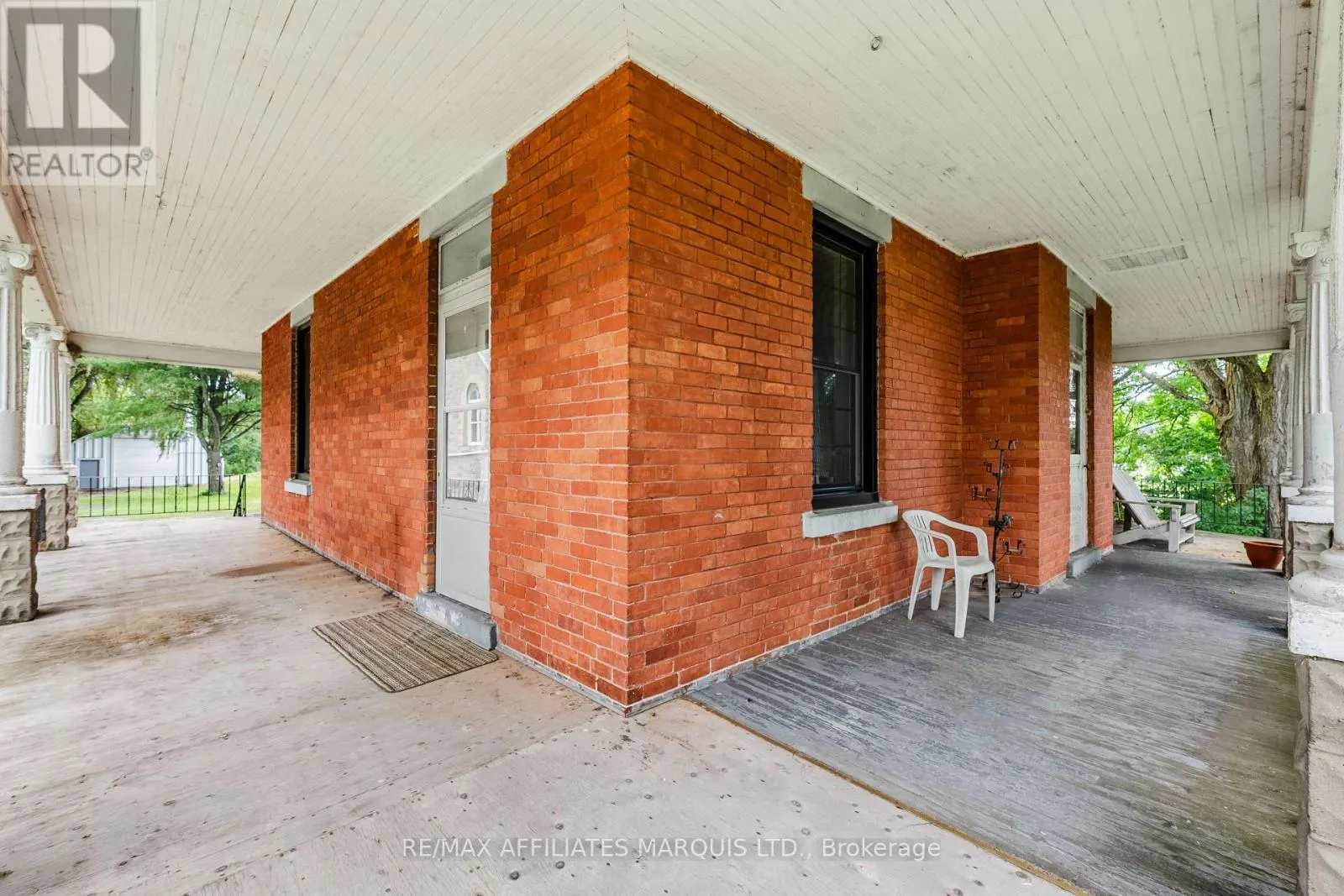 19084 KENYON CONCESSION RD 5 ROAD