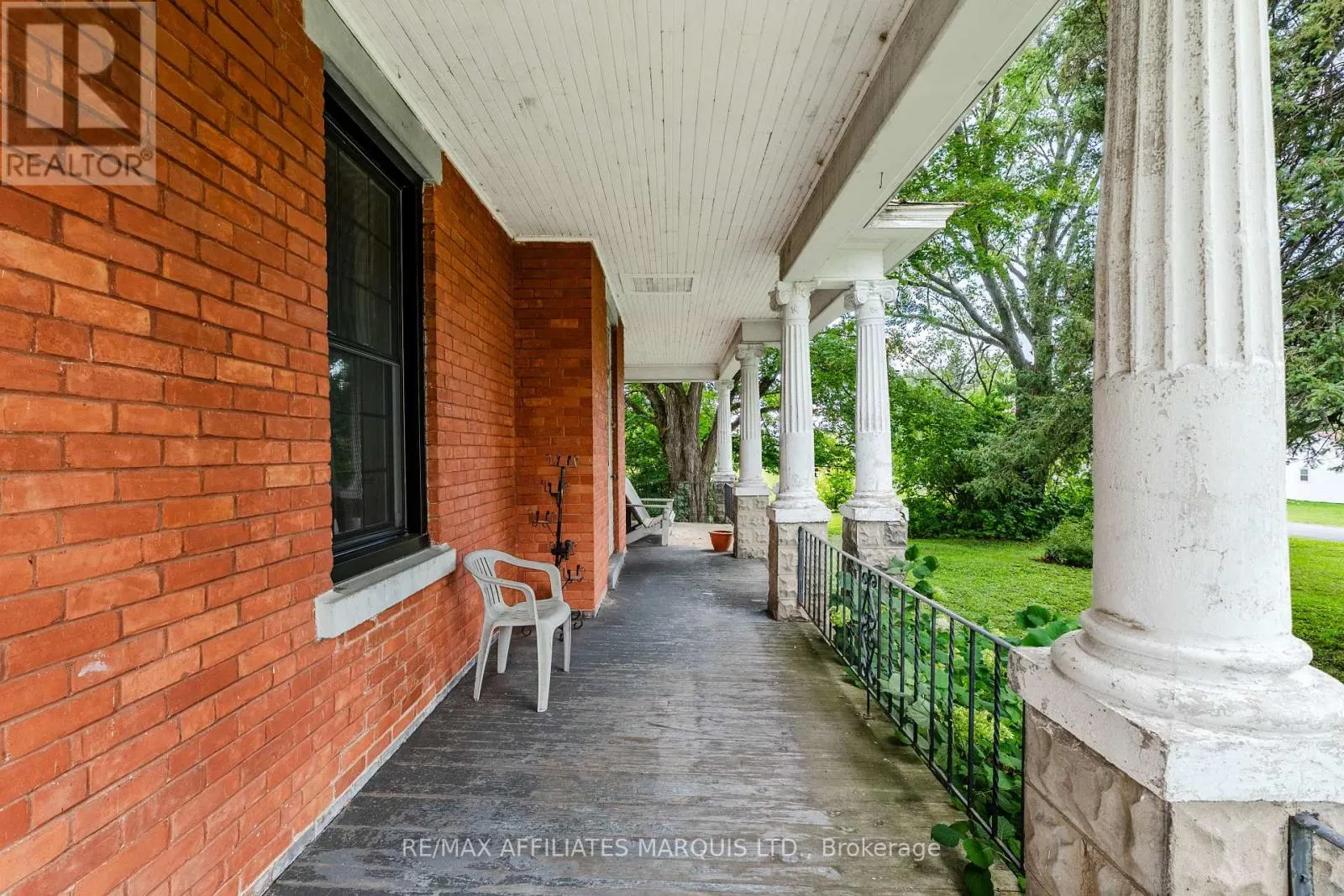 19084 KENYON CONCESSION RD 5 ROAD