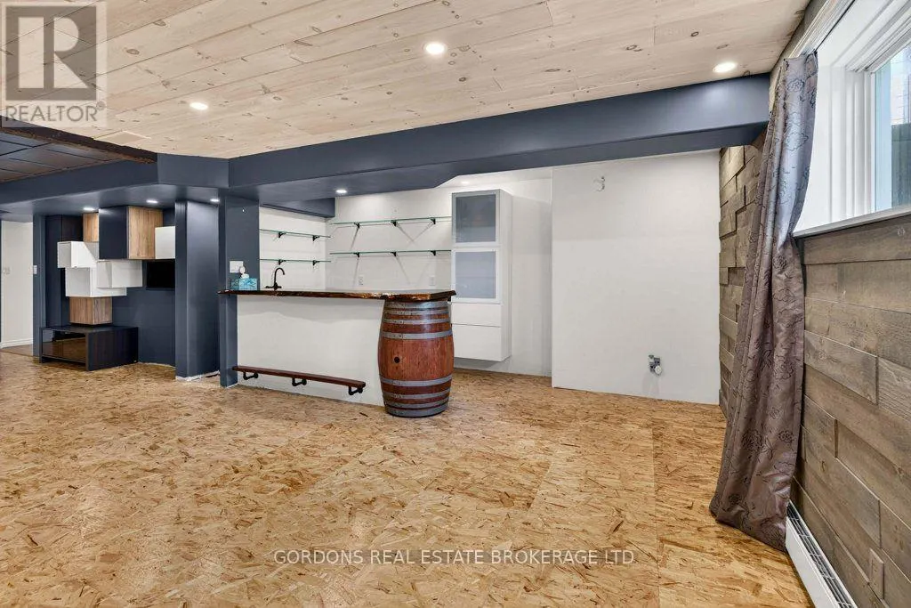 436 BRIDGE STREET W
