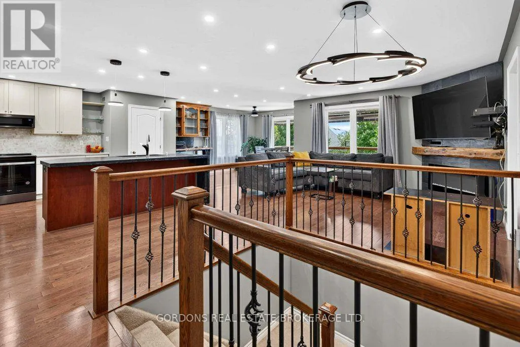 436 BRIDGE STREET W