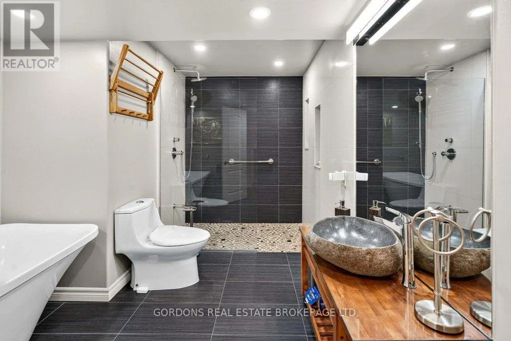 436 BRIDGE STREET W