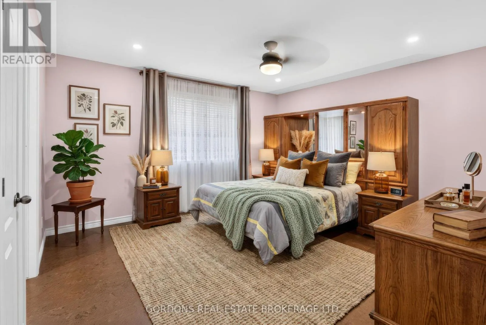 436 BRIDGE STREET W