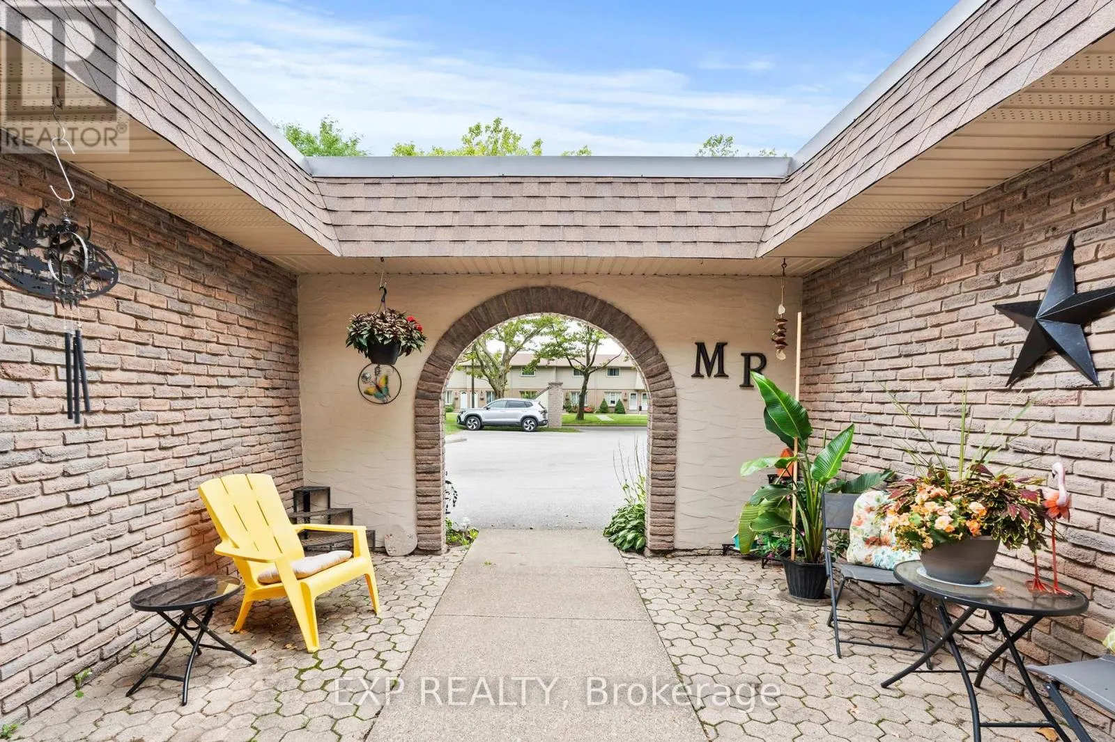 7 - 4230 MEADOWVALE DRIVE #7