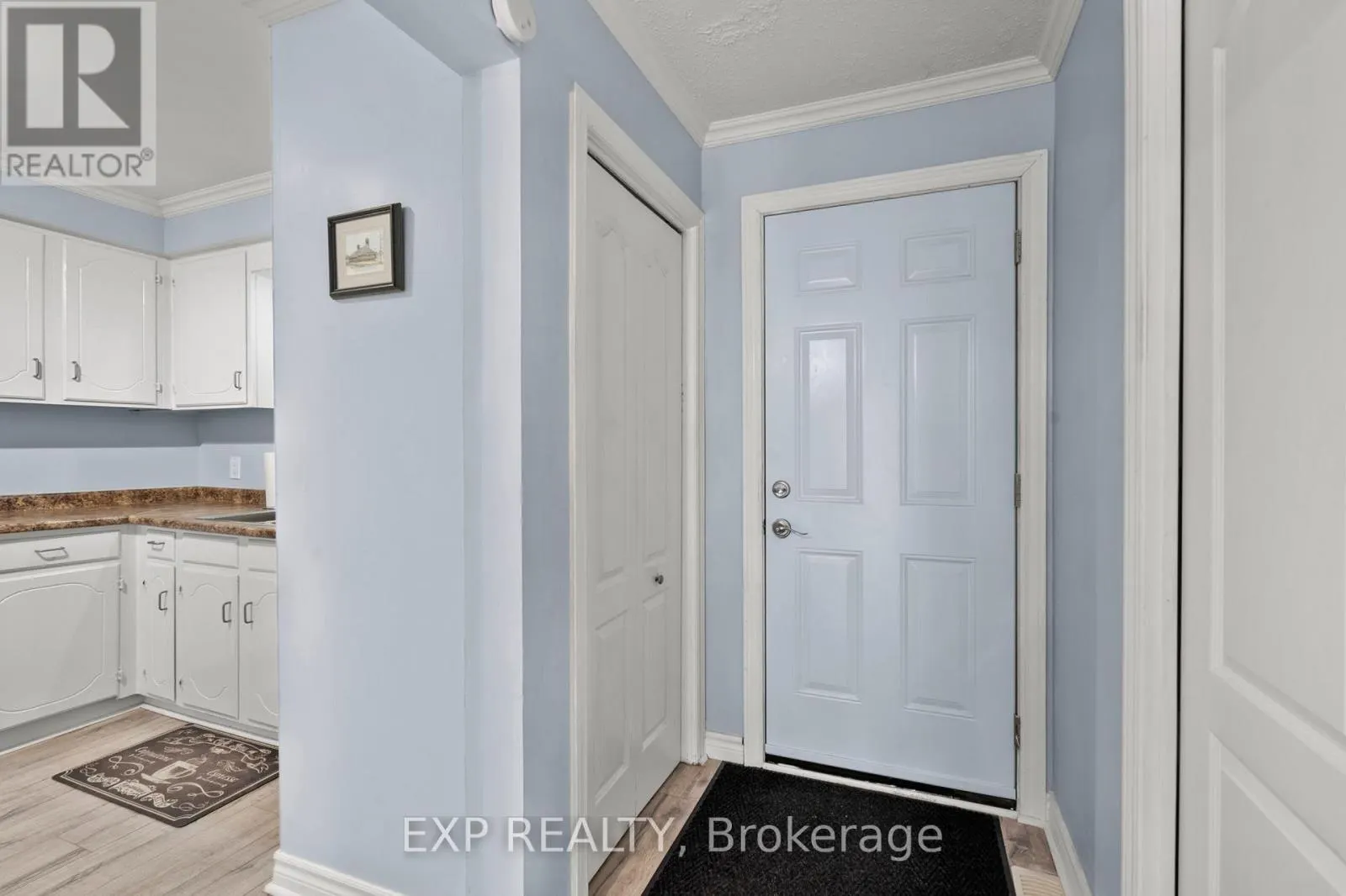 7 - 4230 MEADOWVALE DRIVE #7