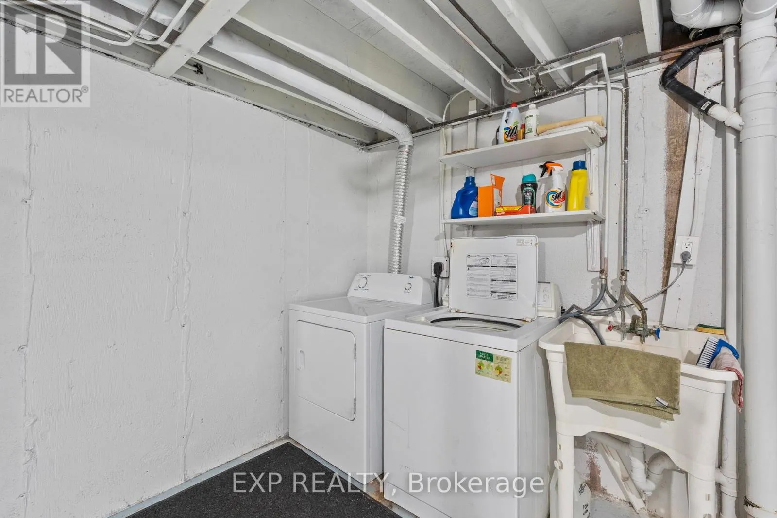 7 - 4230 MEADOWVALE DRIVE #7