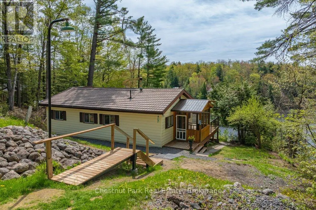 1026 CARLSON PLACE