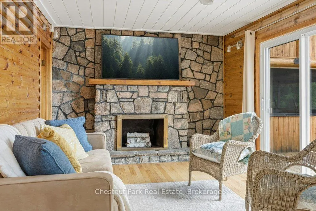 1026 CARLSON PLACE