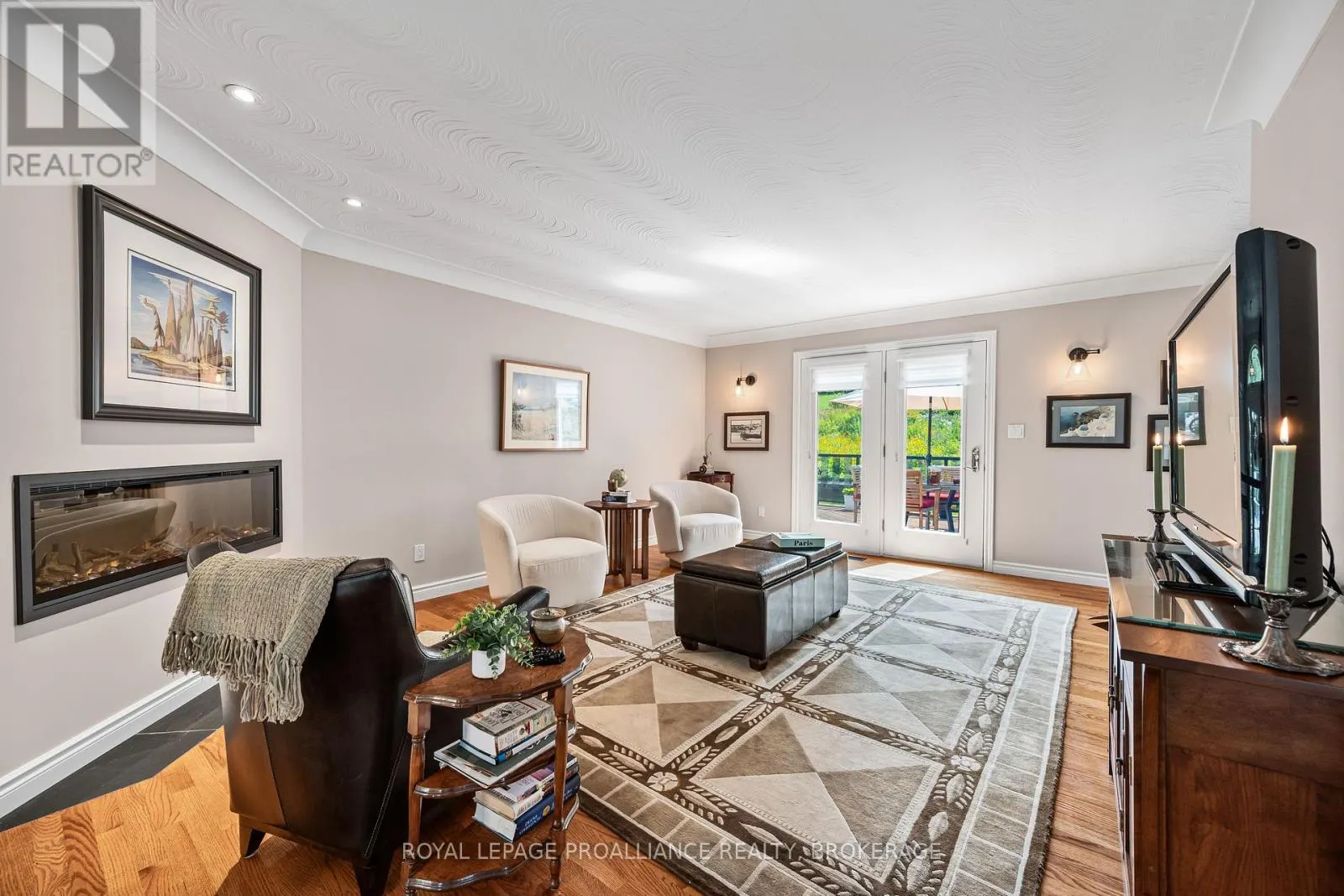 26 KENWOODS CIRCLE