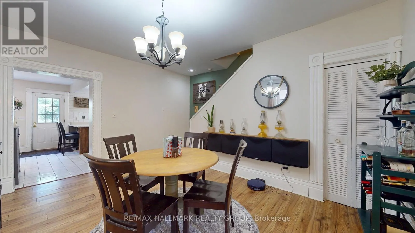 4 FRANKLIN STREET S
