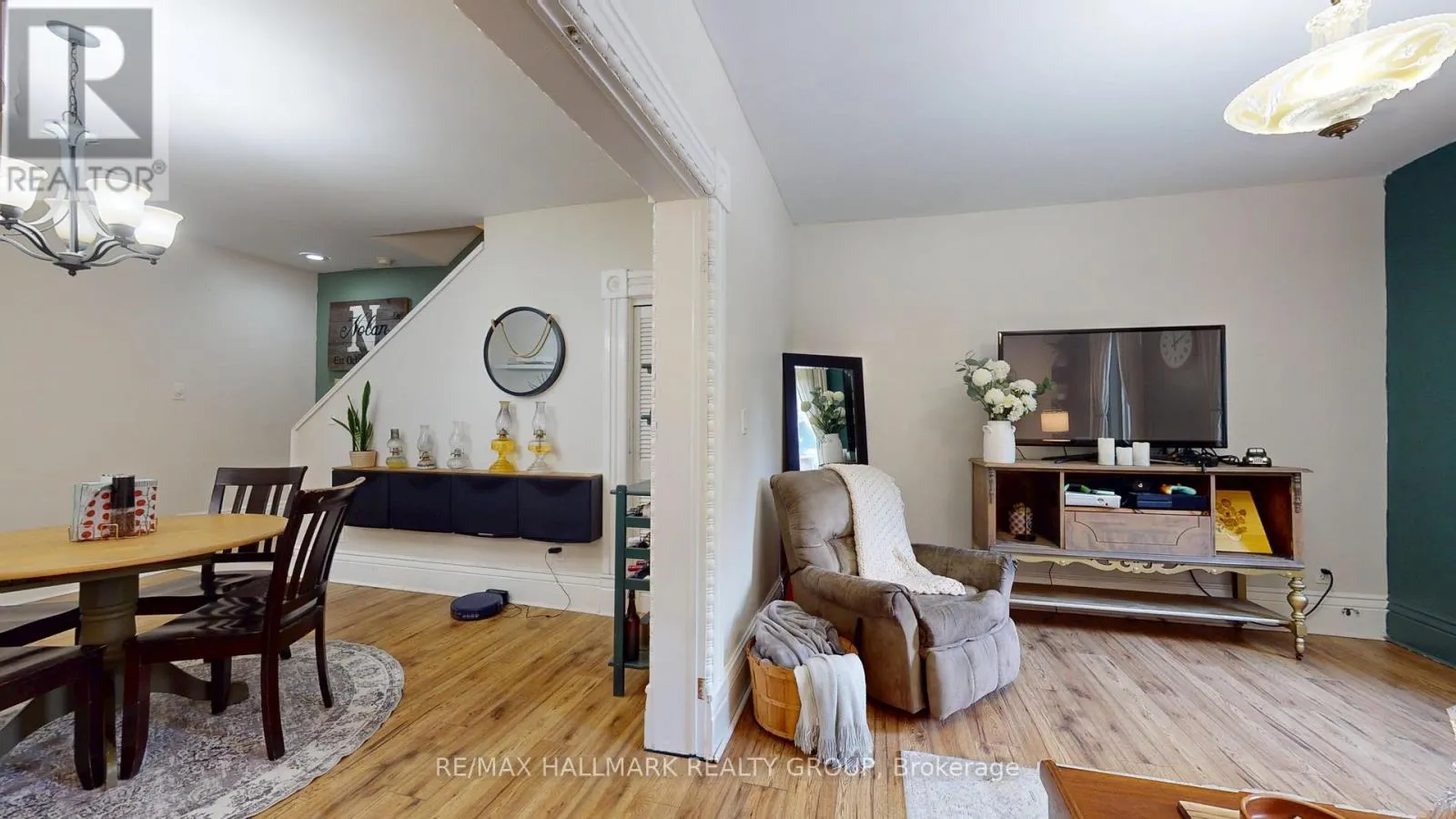 4 FRANKLIN STREET S