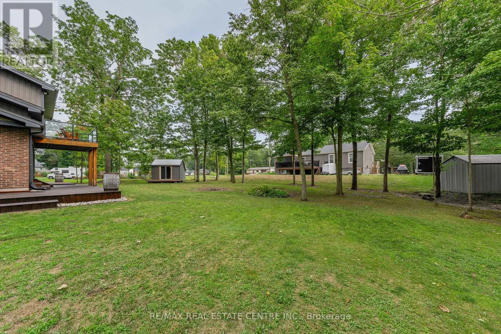 4905 MAPLEVIEW CRESCENT