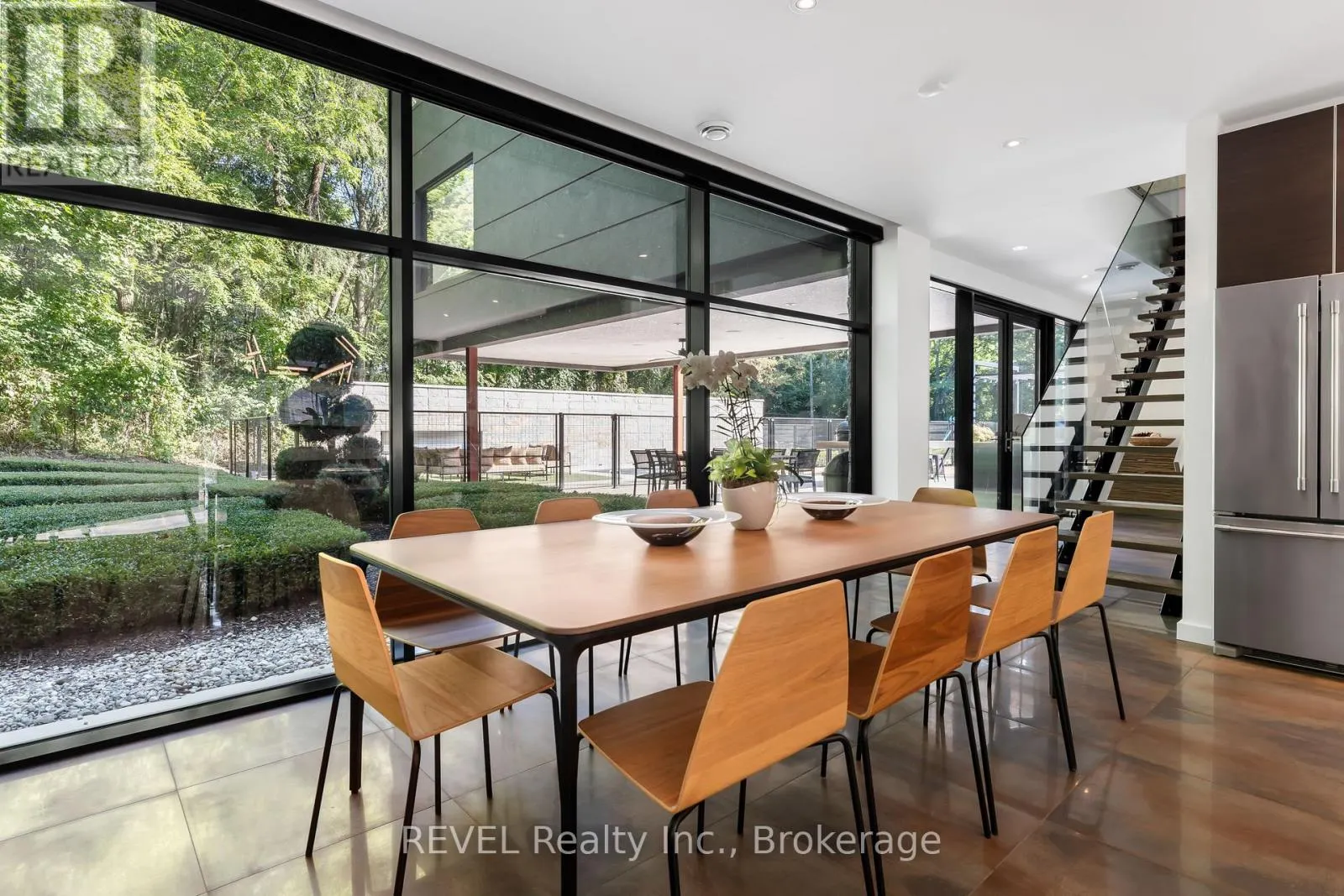 250 CANBORO ROAD