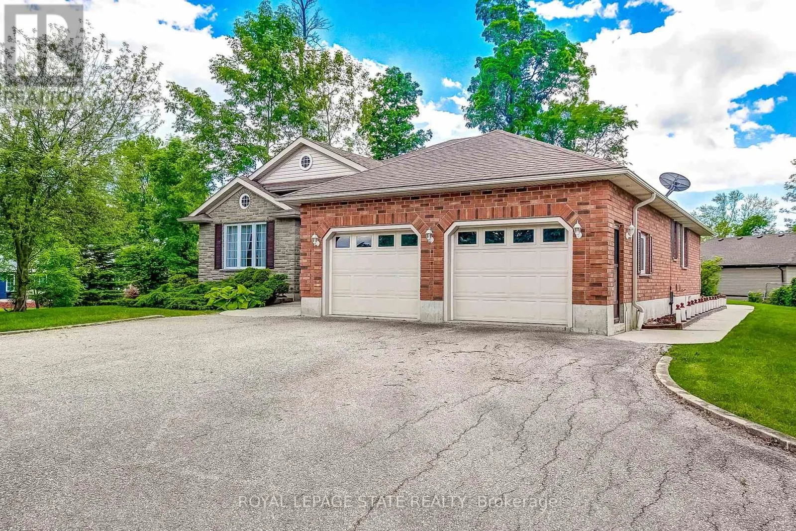 25 BATES LANE