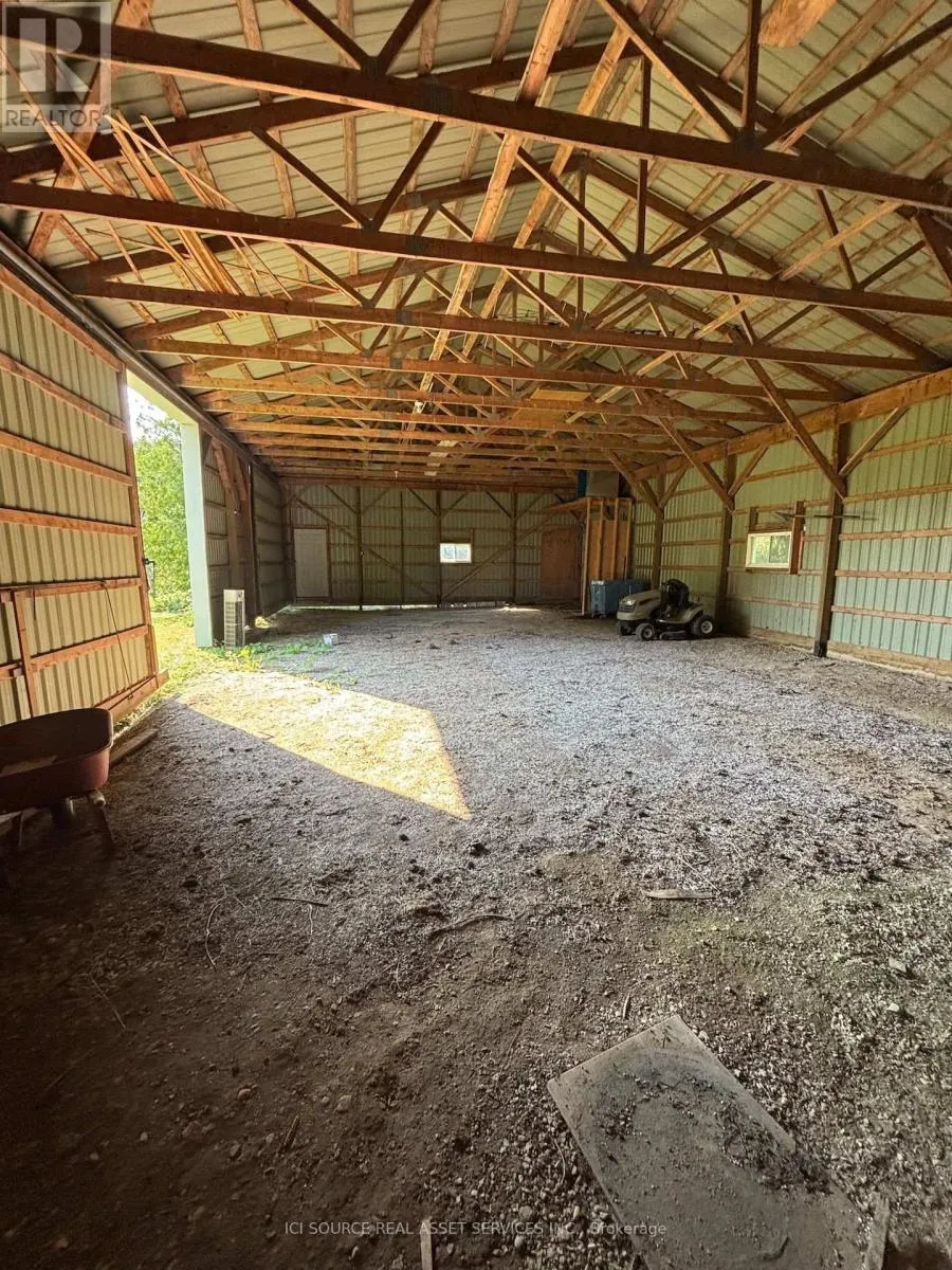 1900 BRUCE ROAD 15