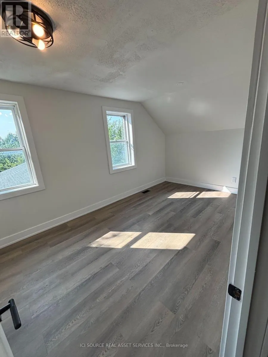 1900 BRUCE ROAD 15