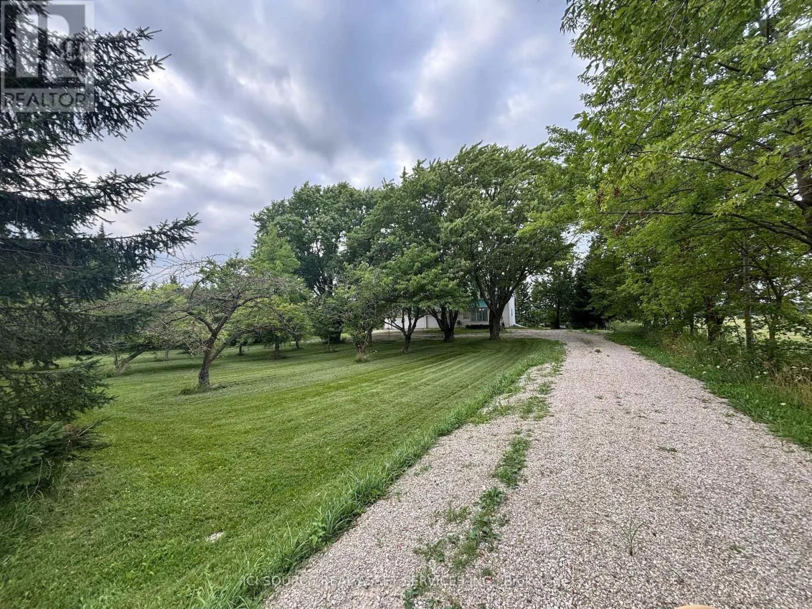 1900 BRUCE ROAD 15
