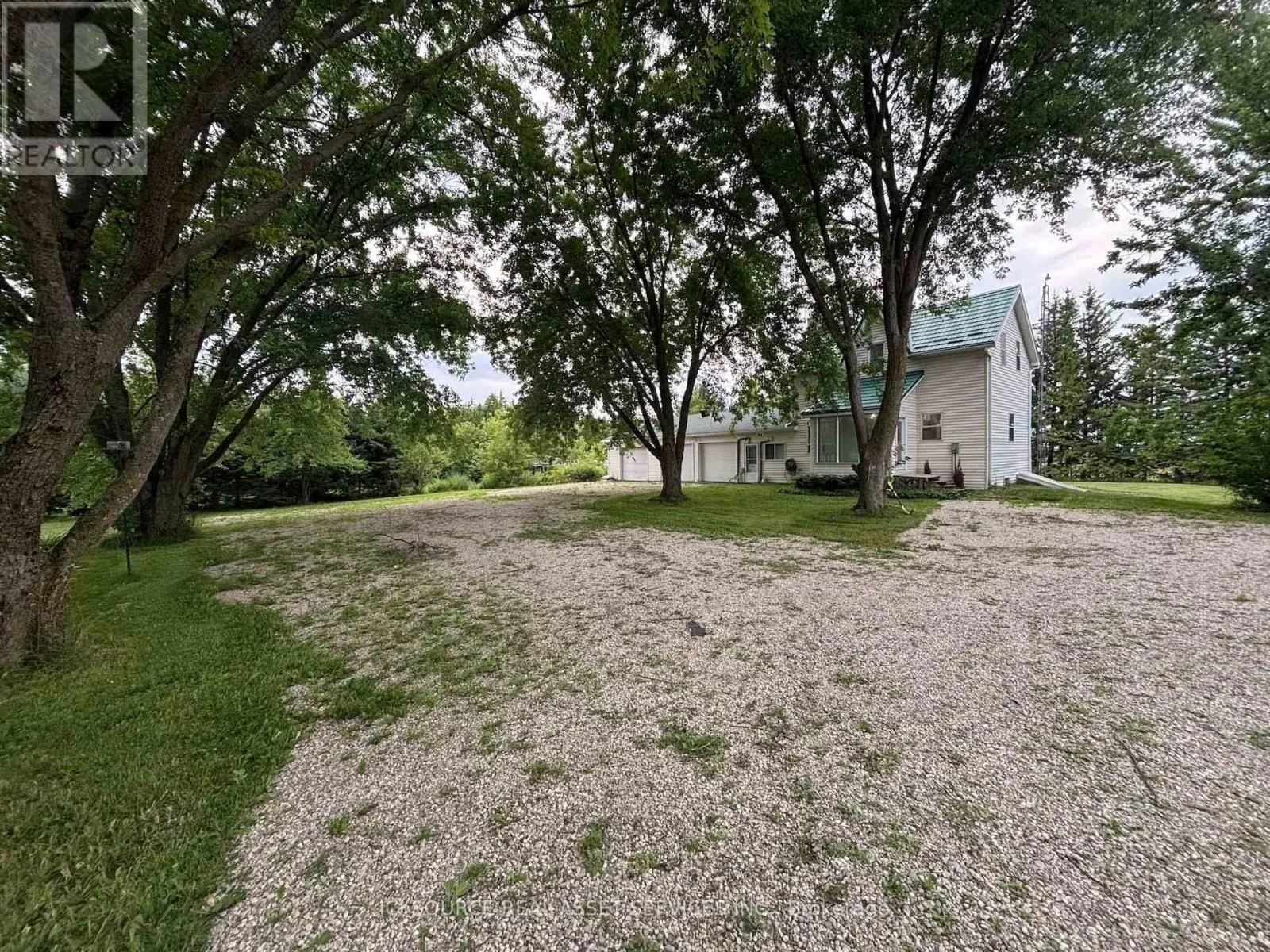 1900 BRUCE ROAD 15