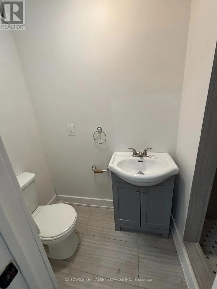 1900 BRUCE ROAD 15