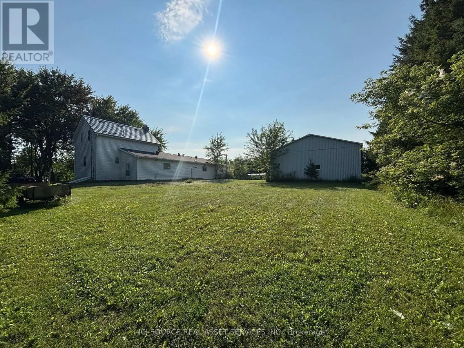1900 BRUCE ROAD 15