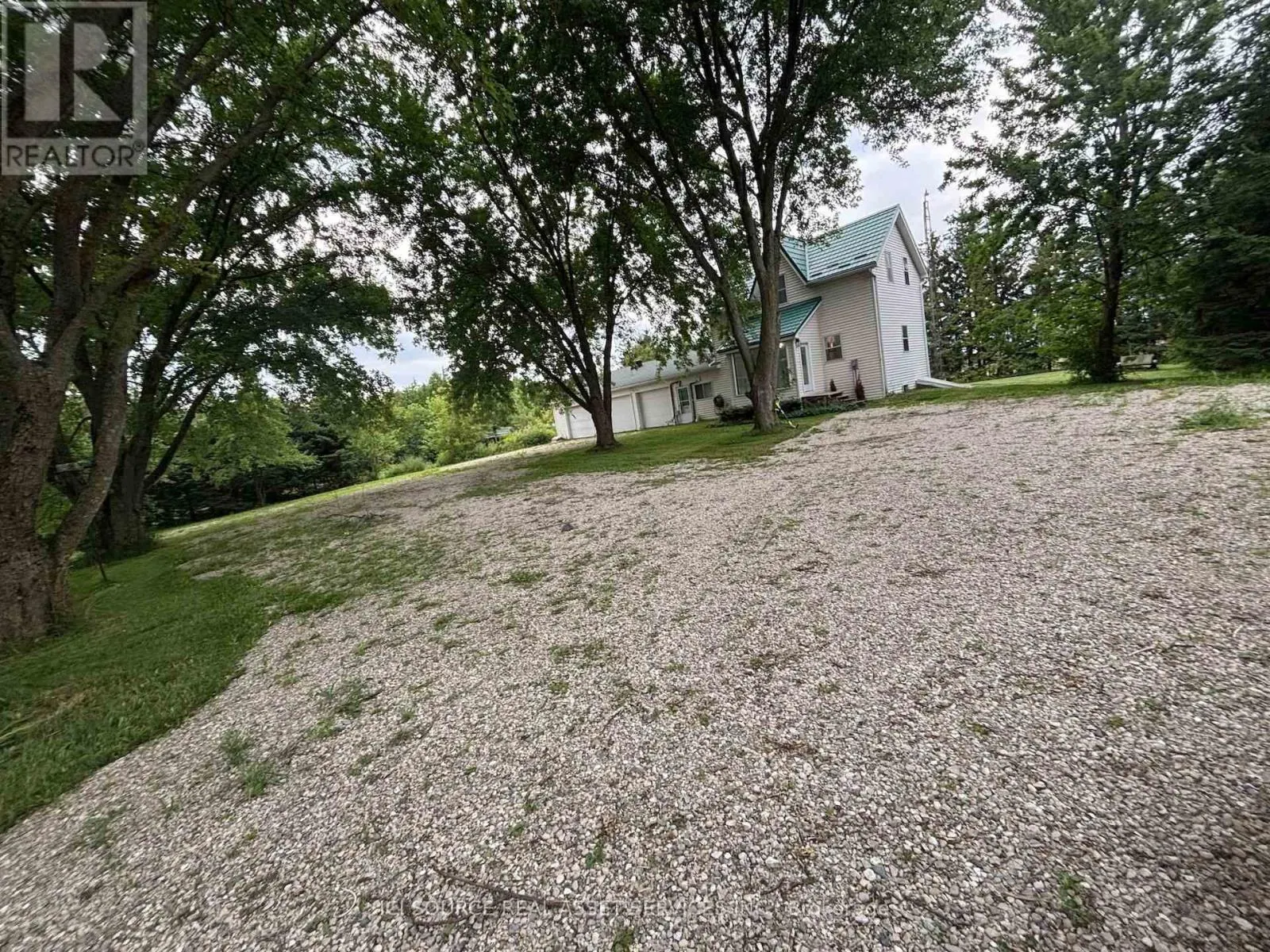 1900 BRUCE ROAD 15