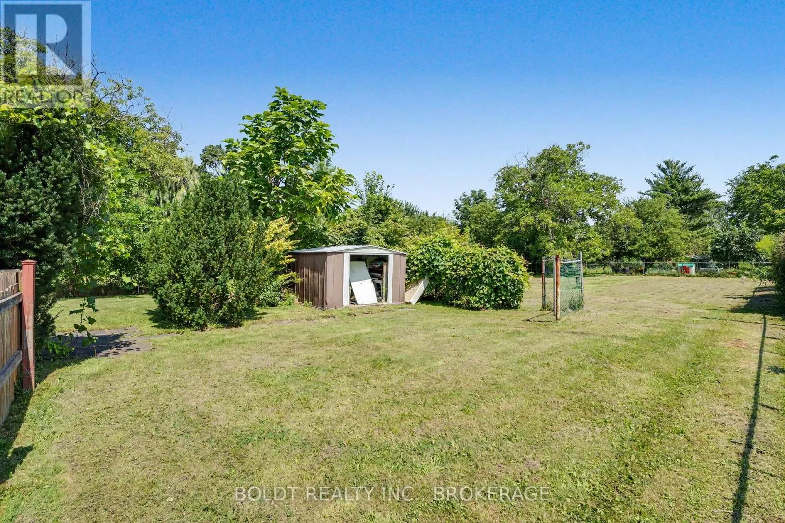 5568 DRUMMOND ROAD