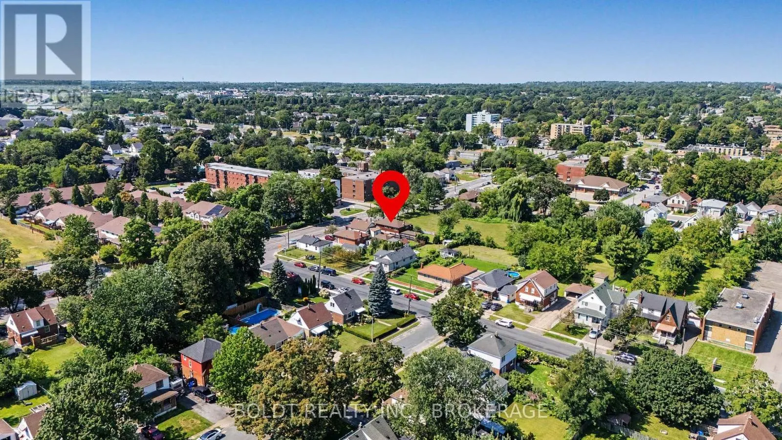 5568 DRUMMOND ROAD