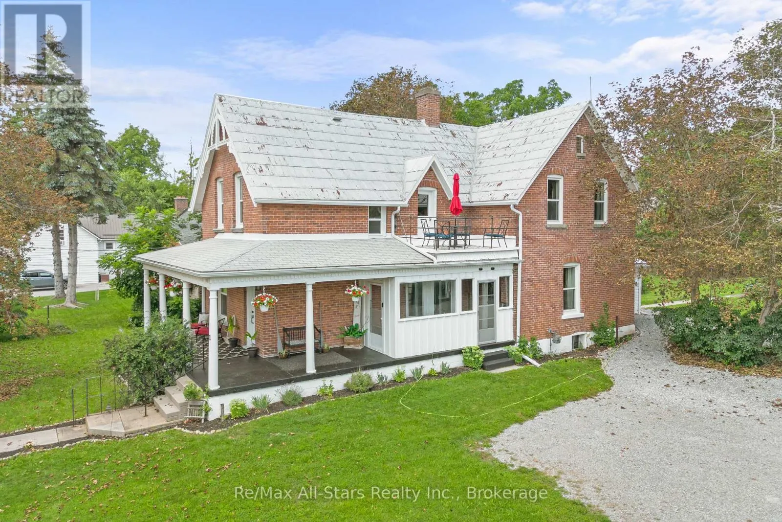 21 FRANCIS STREET E