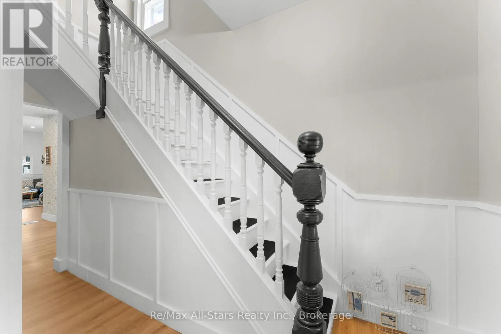 21 FRANCIS STREET E