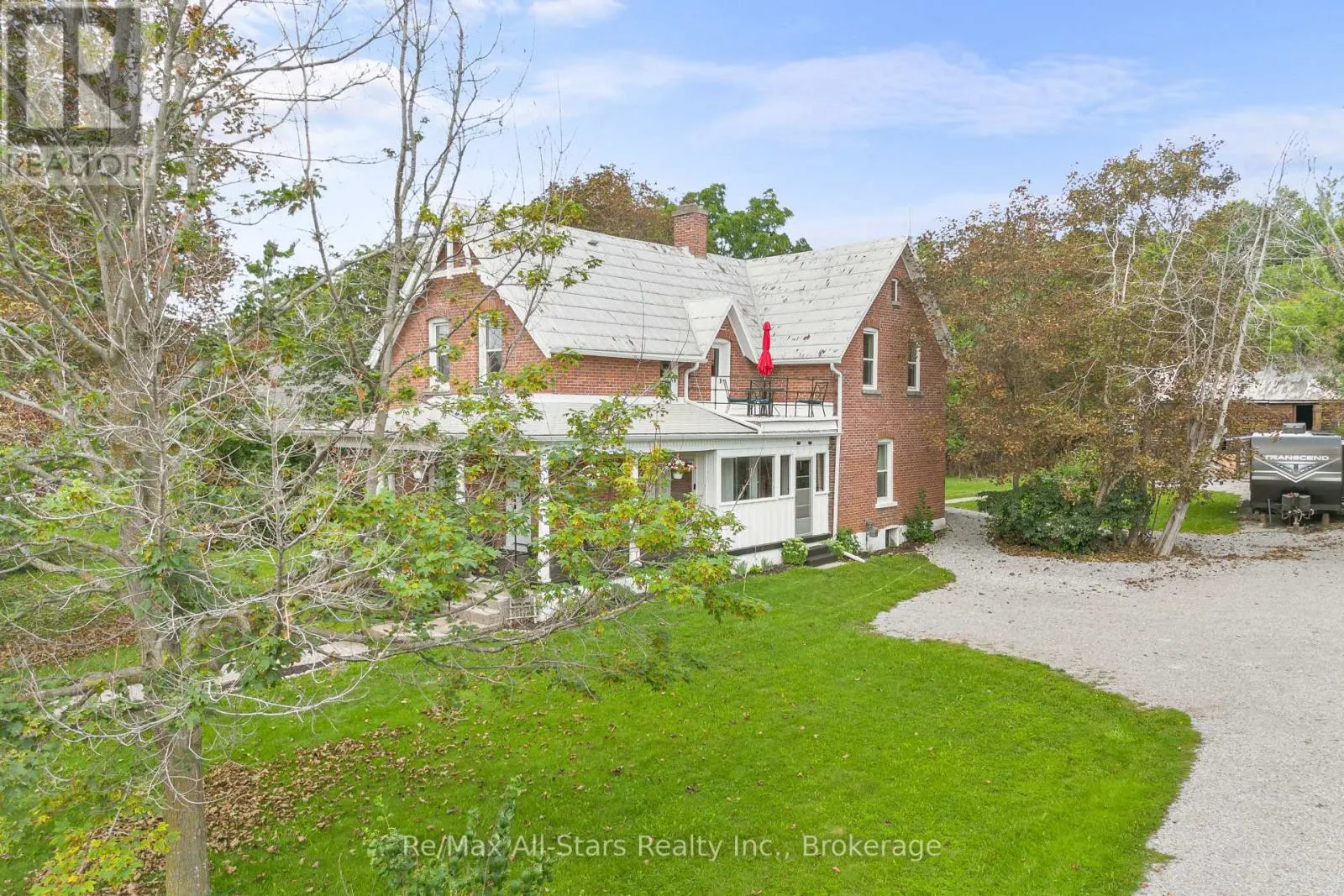 21 FRANCIS STREET E