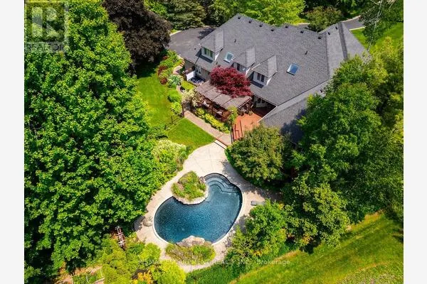 27 BLACKBERRY PLACE