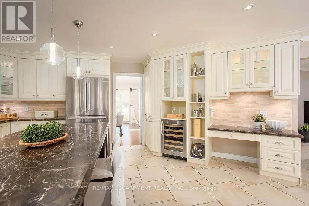 27 BLACKBERRY PLACE