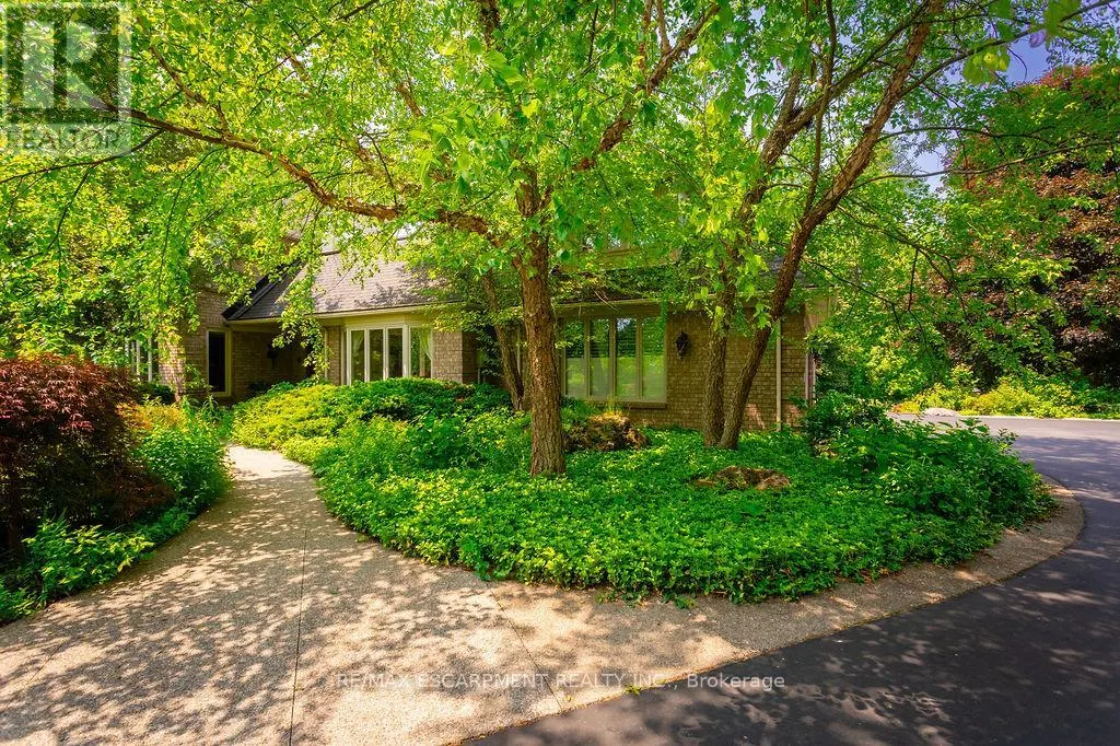 27 BLACKBERRY PLACE