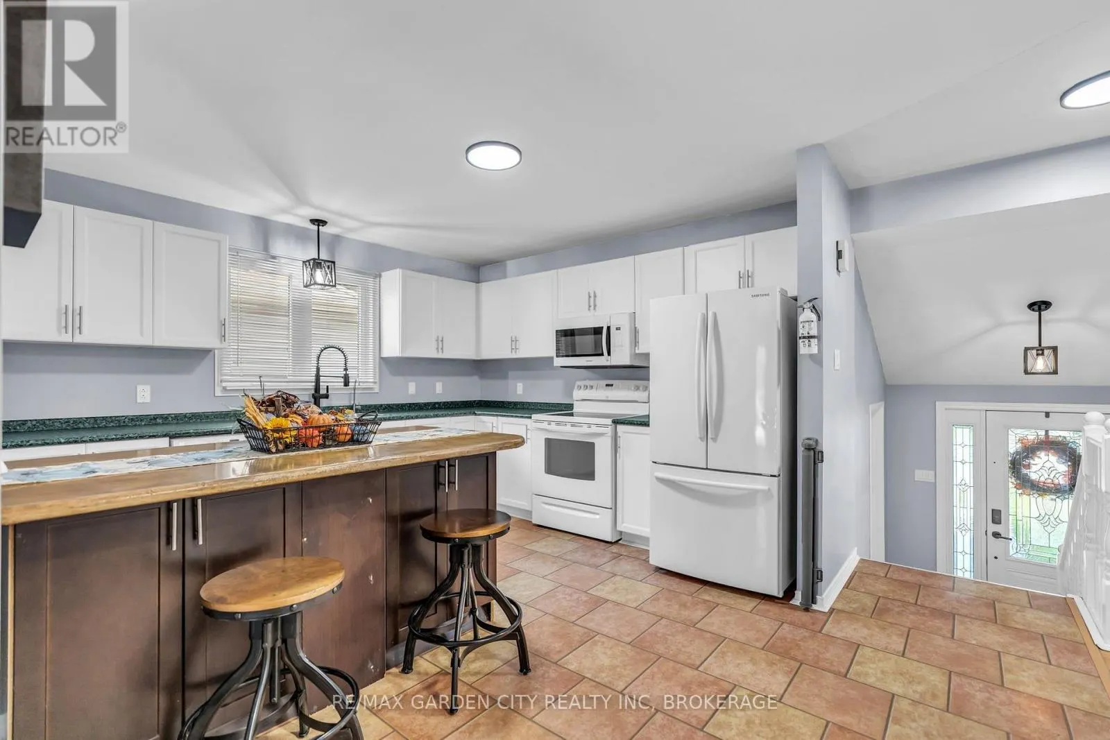 80 BECKETT BOULEVARD