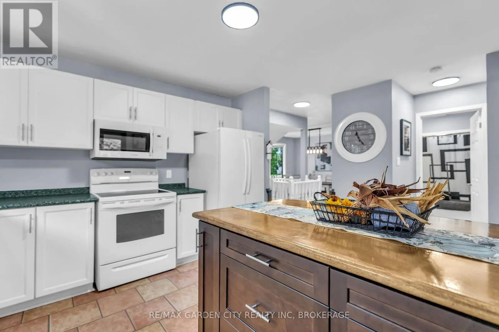80 BECKETT BOULEVARD