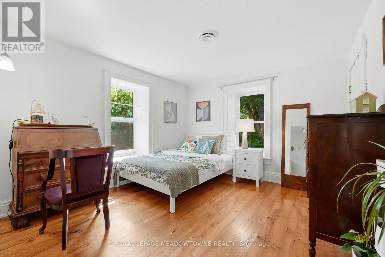5405 WELLINGTON RD 52