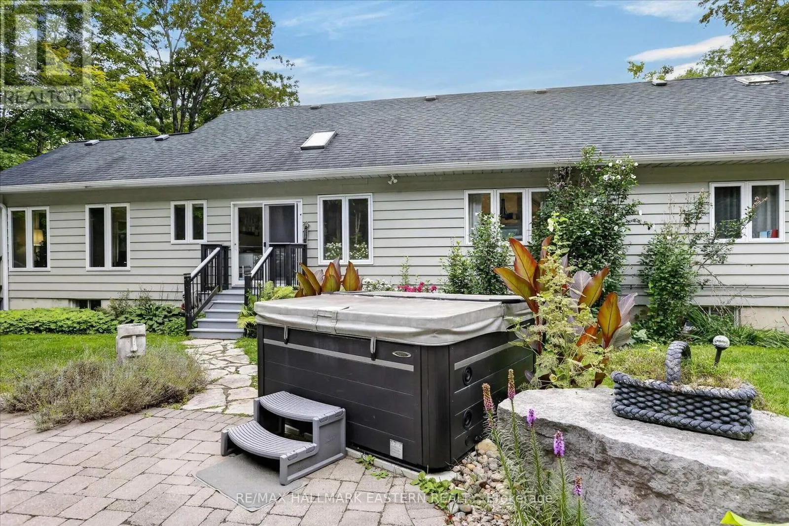 1650 SABLE COURT
